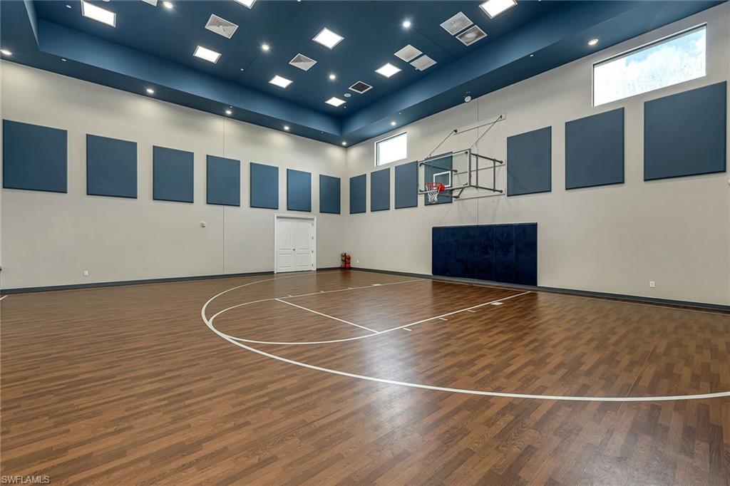 MARBELLA ISLES - Residential