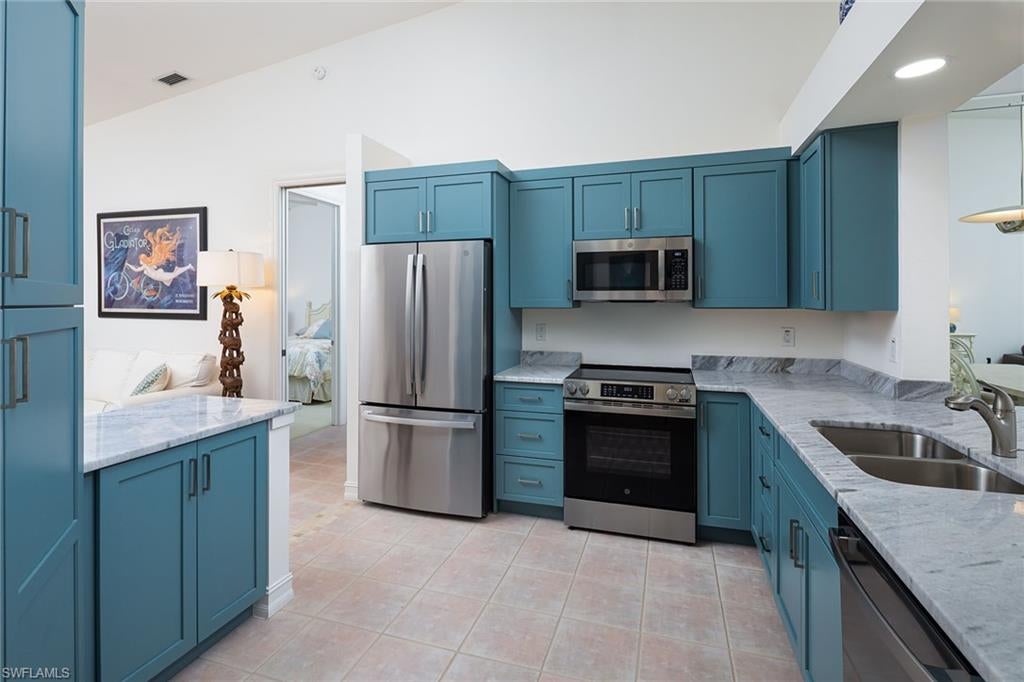 790 Bentwater CIR 203