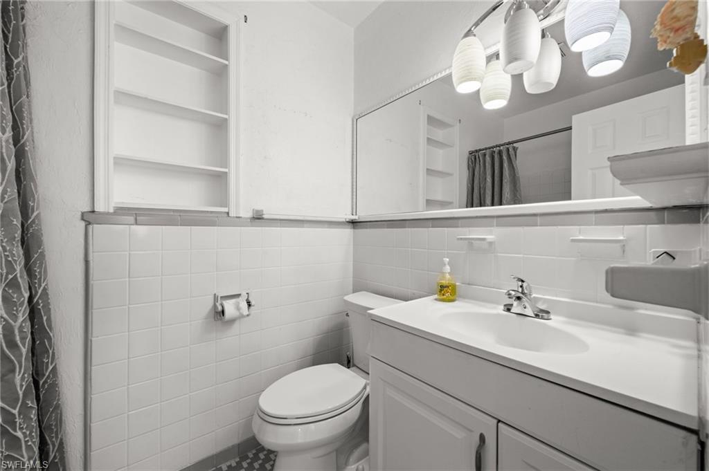 LAKE PARK - Residential