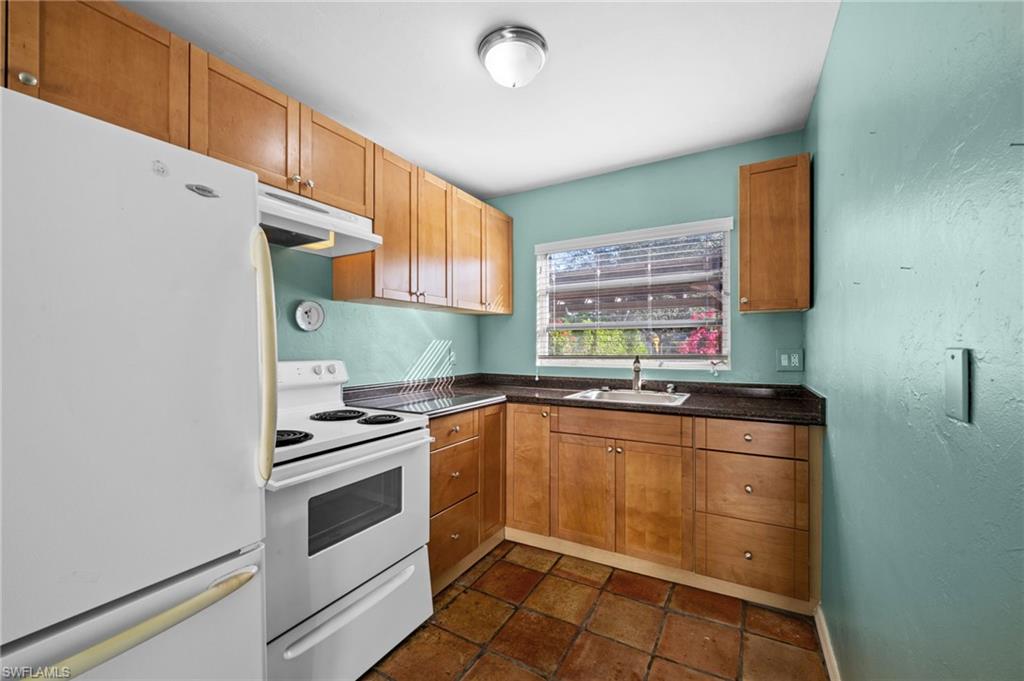 LAKE PARK - Residential