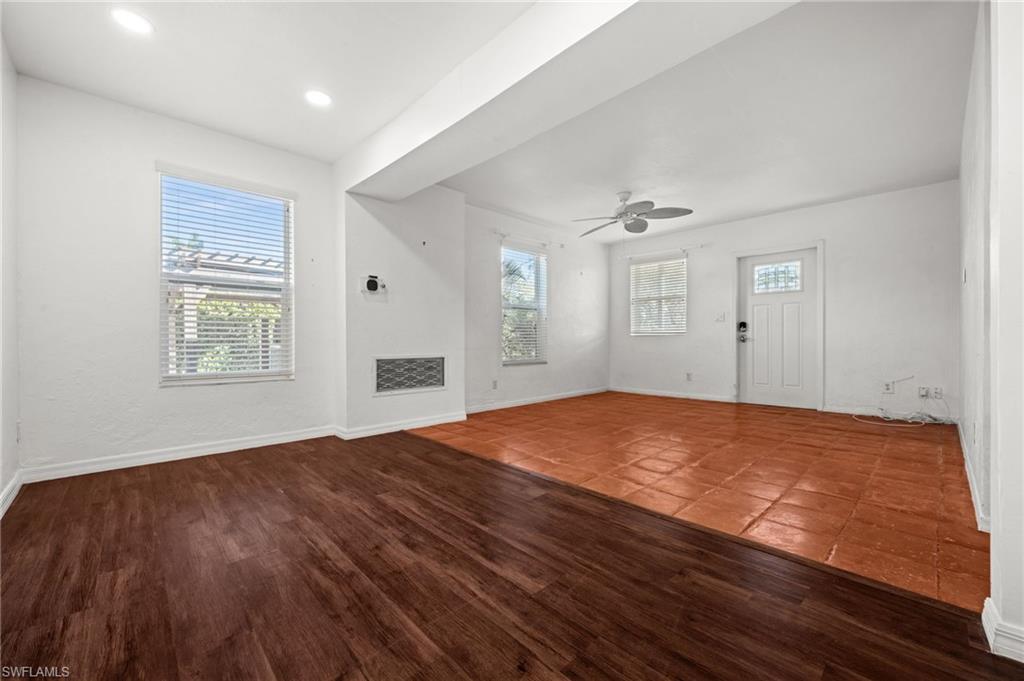 LAKE PARK - Residential