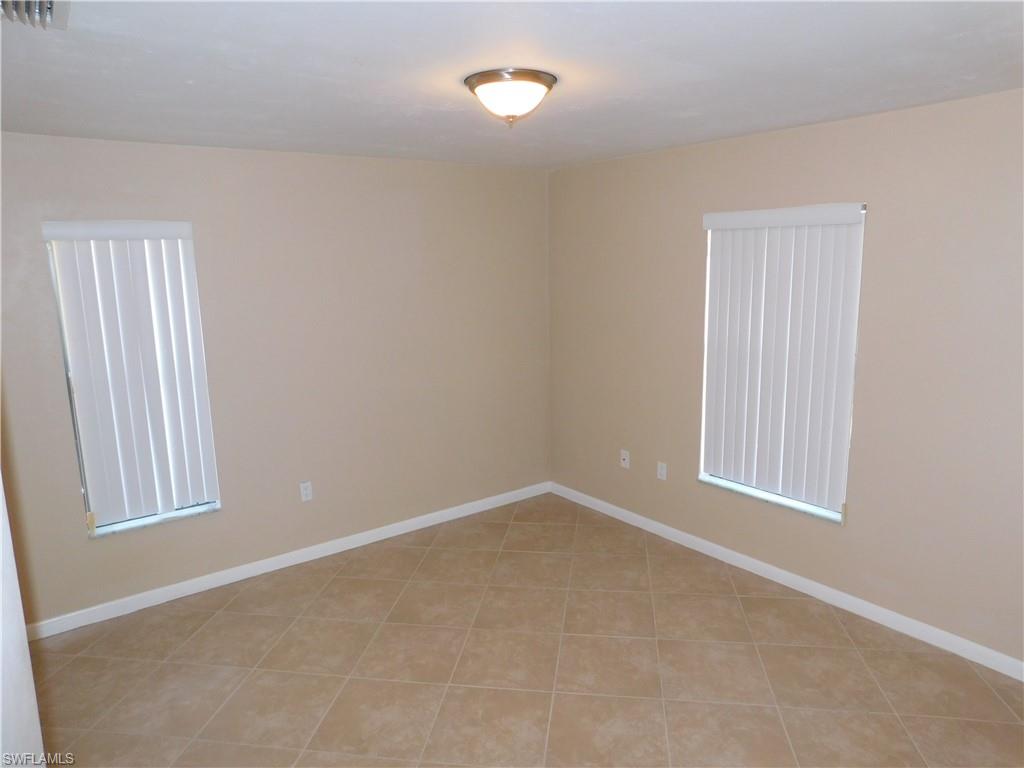 SAN CARLOS PARK - Residential