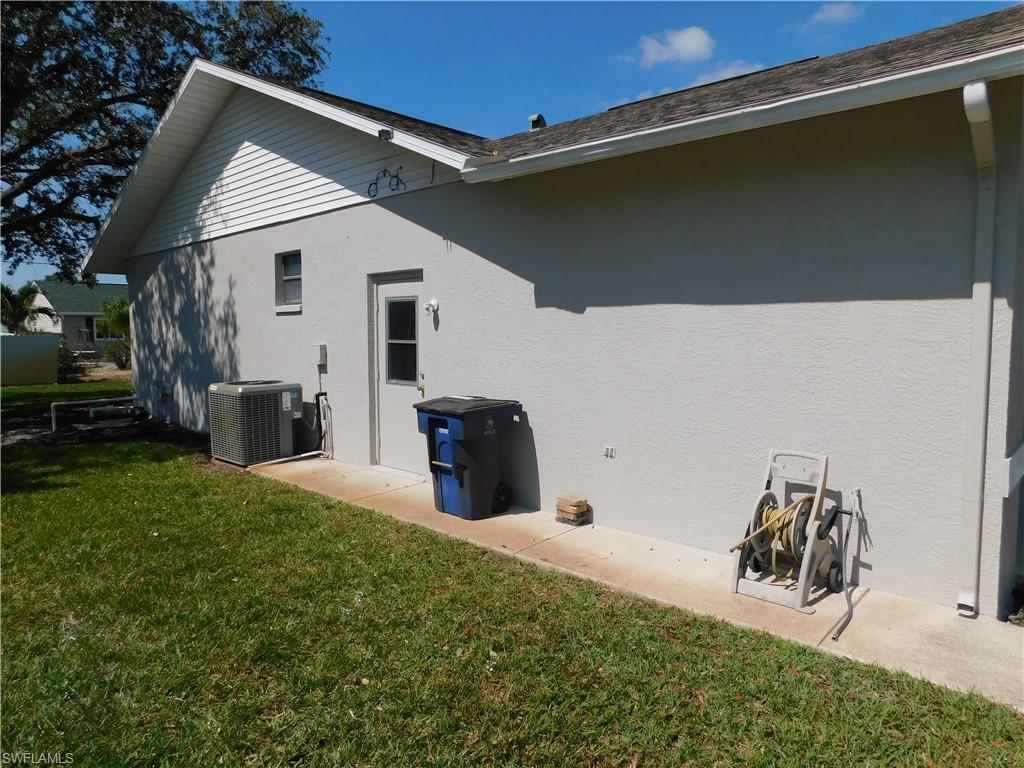 SAN CARLOS PARK - Residential