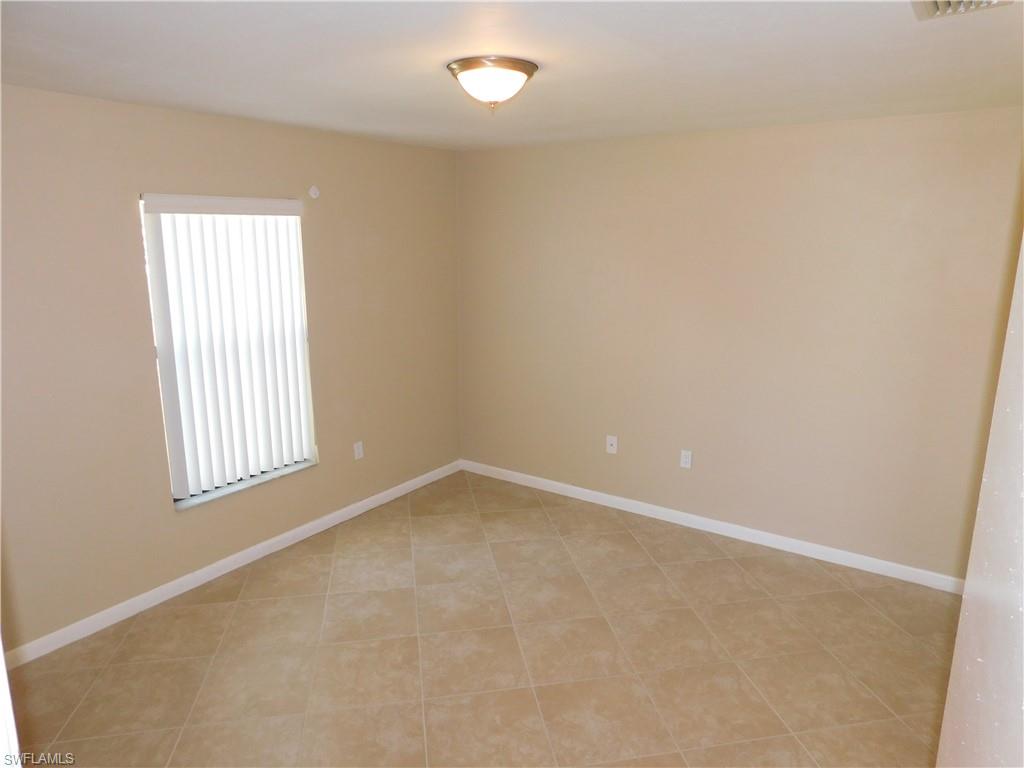 SAN CARLOS PARK - Residential