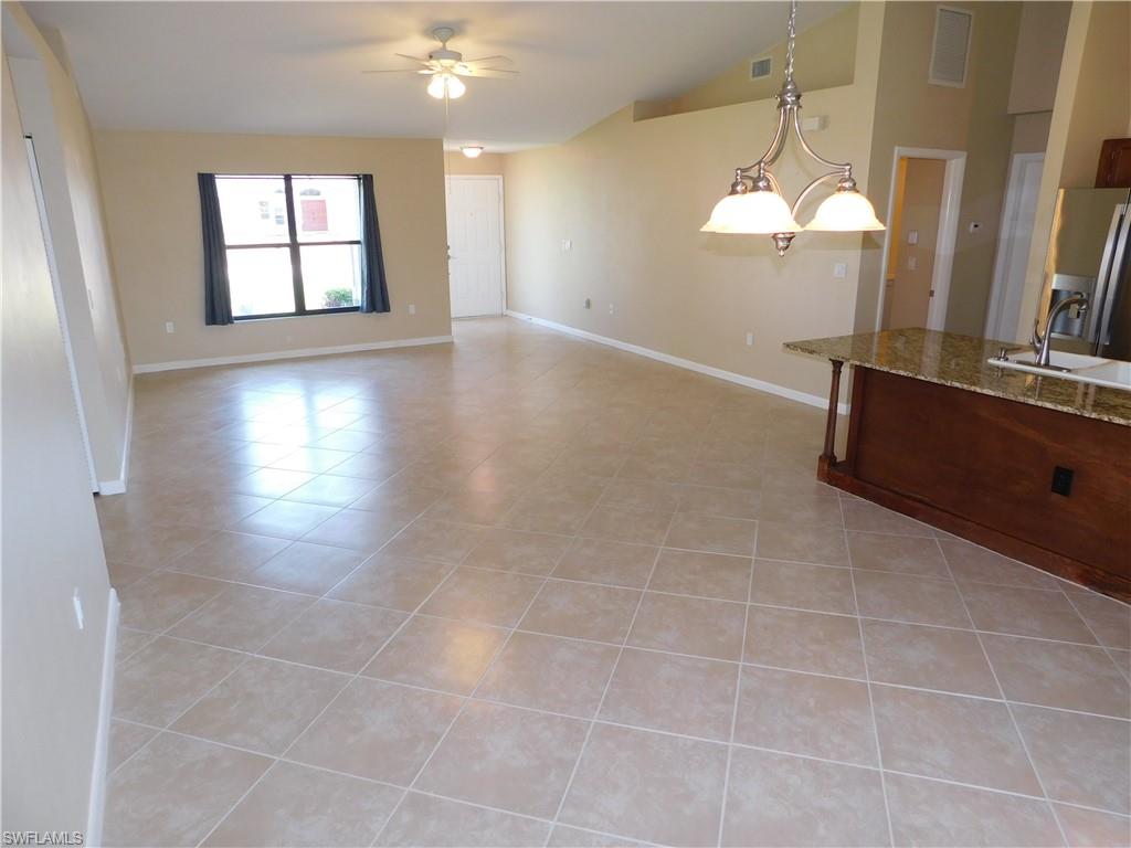 SAN CARLOS PARK - Residential