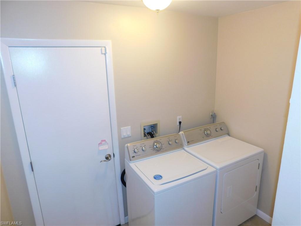 SAN CARLOS PARK - Residential