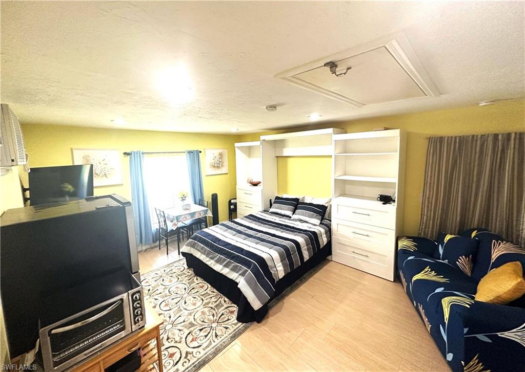 NAPLES PARK - Residential Lease