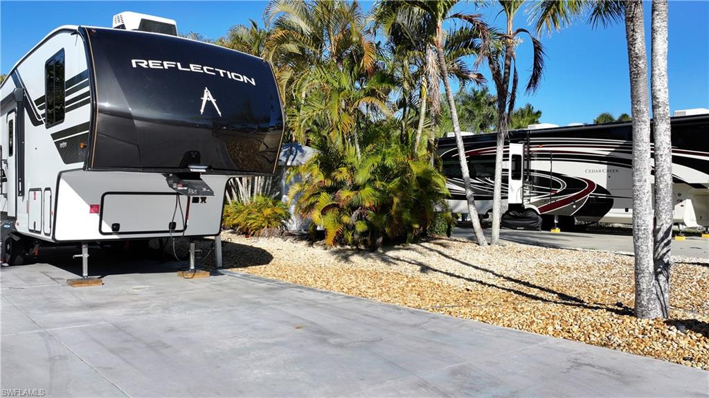 CYPRESS WOODS RV RESORT - Land