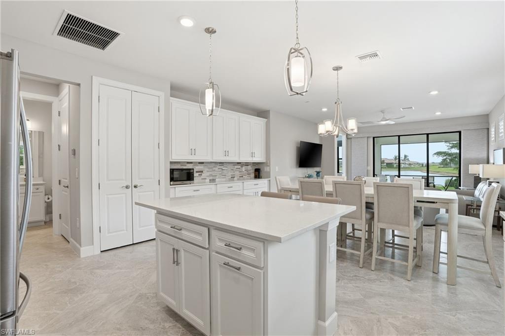 ESPLANADE LAKE CLUB - Residential Lease