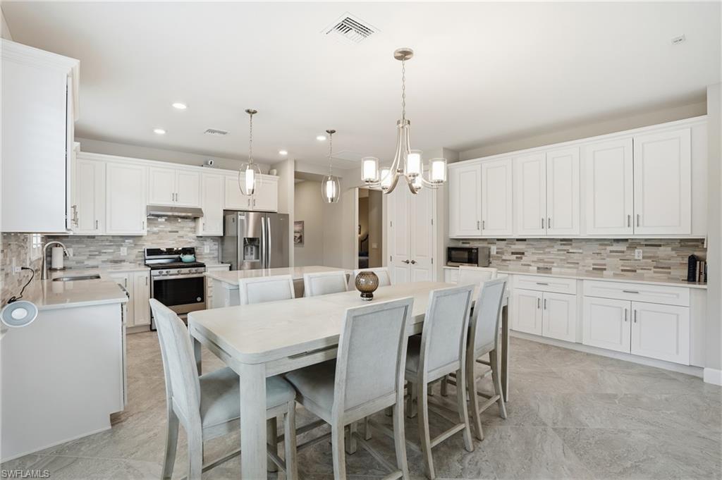 ESPLANADE LAKE CLUB - Residential Lease