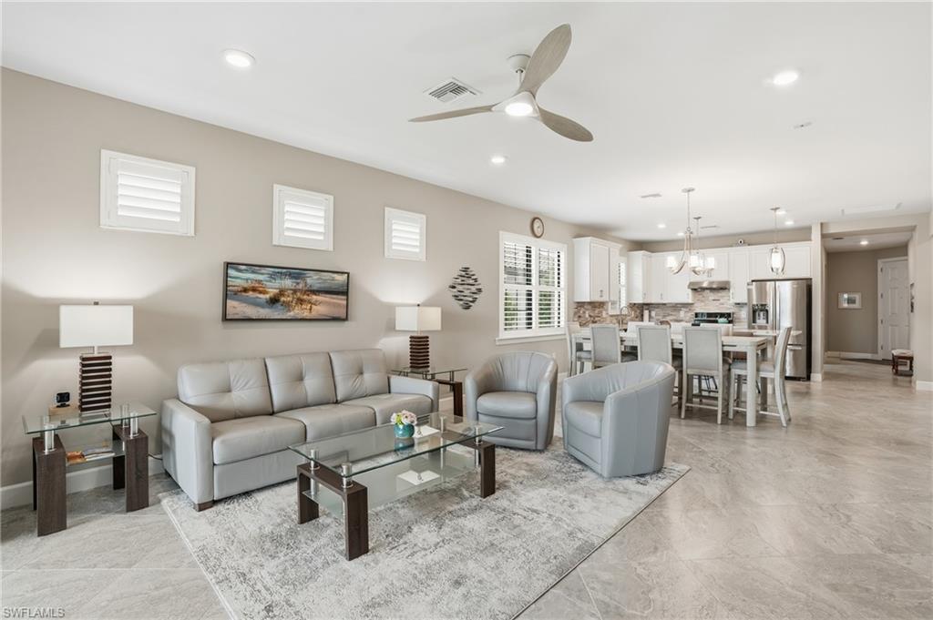 ESPLANADE LAKE CLUB - Residential Lease