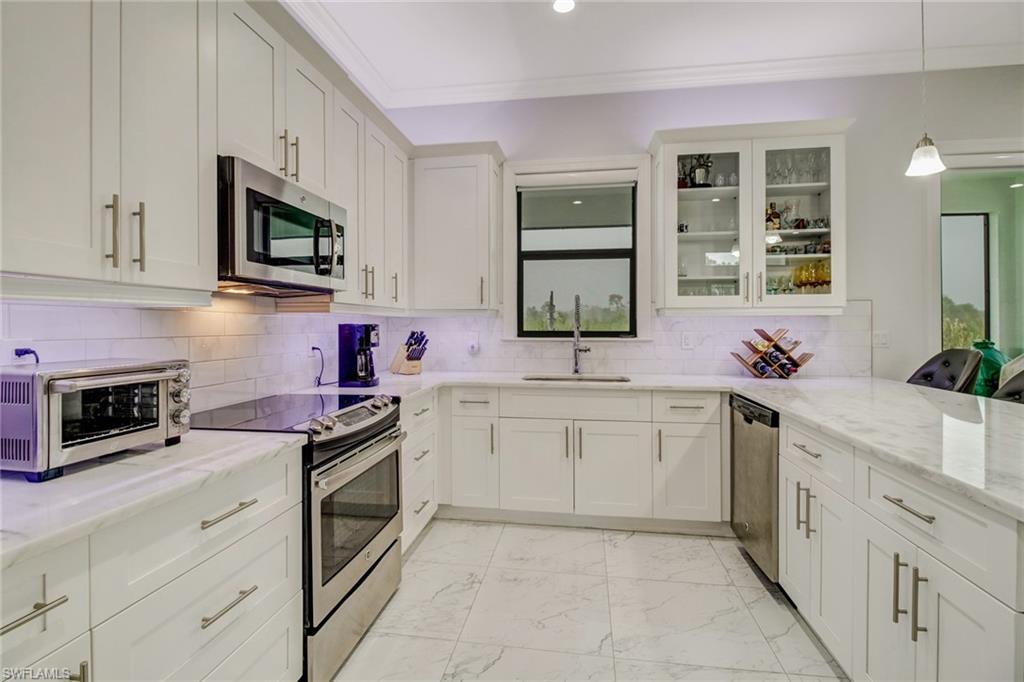 GOLDEN GATE ESTATES - Residential