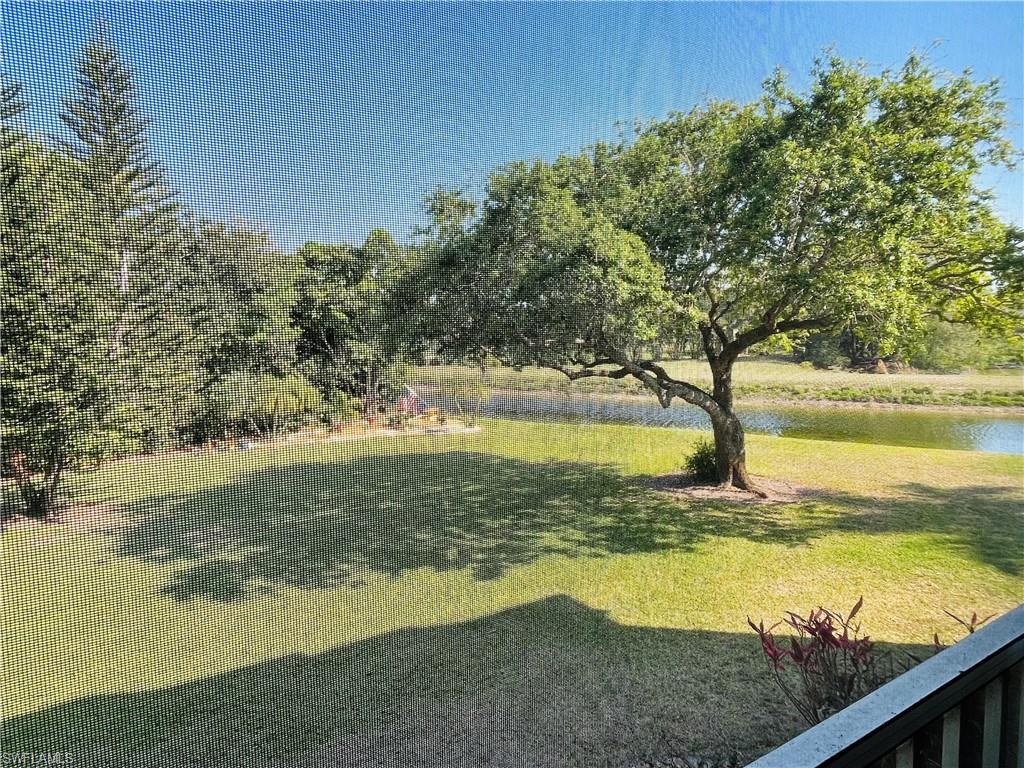 COUNTRY CLUB MANOR - Residential