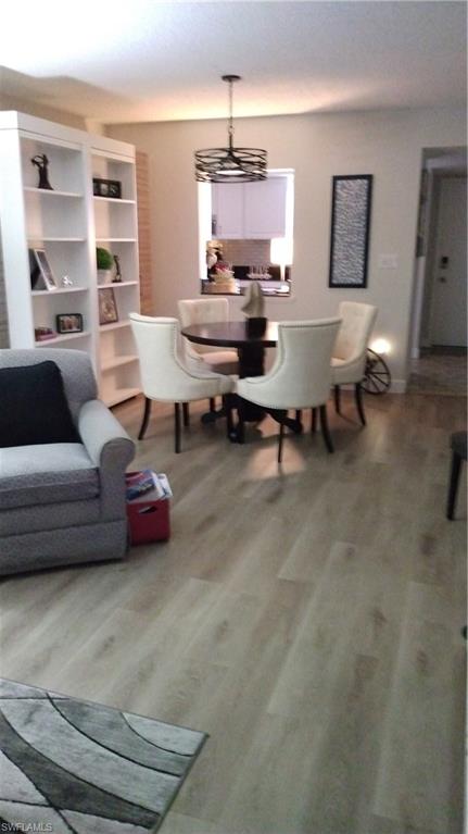 COUNTRY CLUB MANOR - Residential