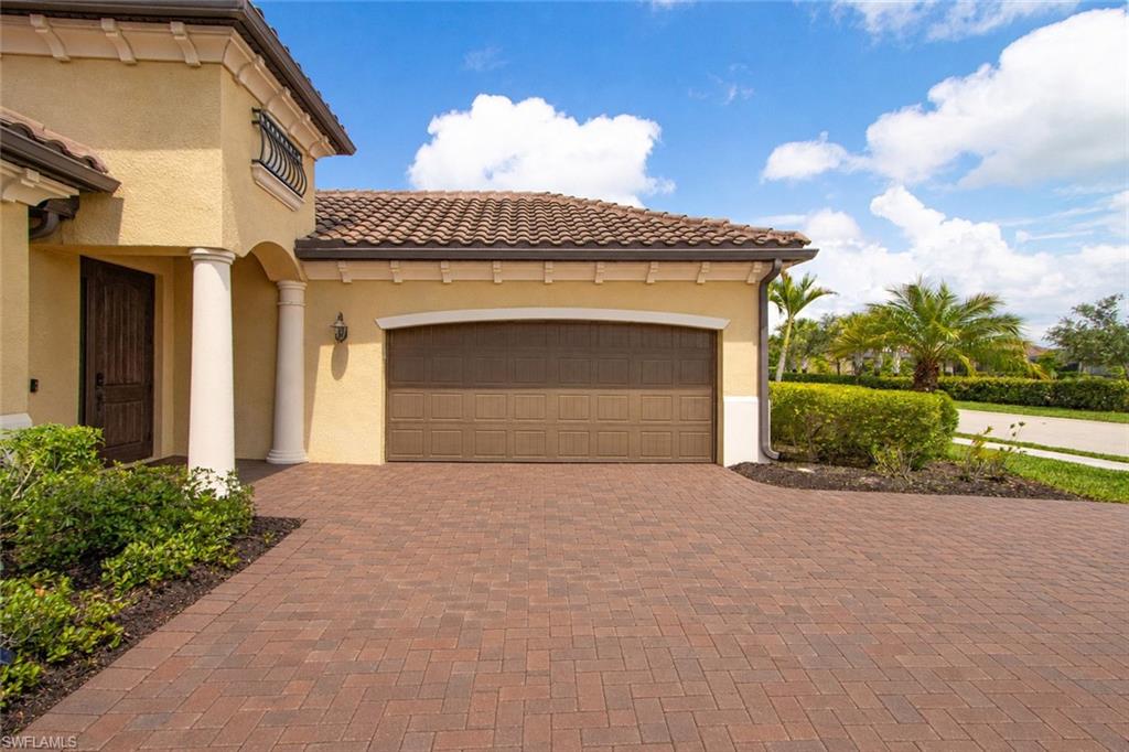 BONITA NATIONAL GOLF AND COUNTRY CLUB - Residential