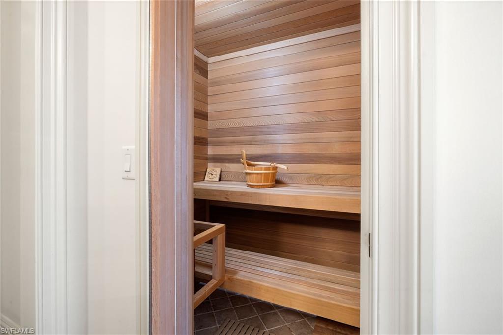 PINE RIDGE - Residential