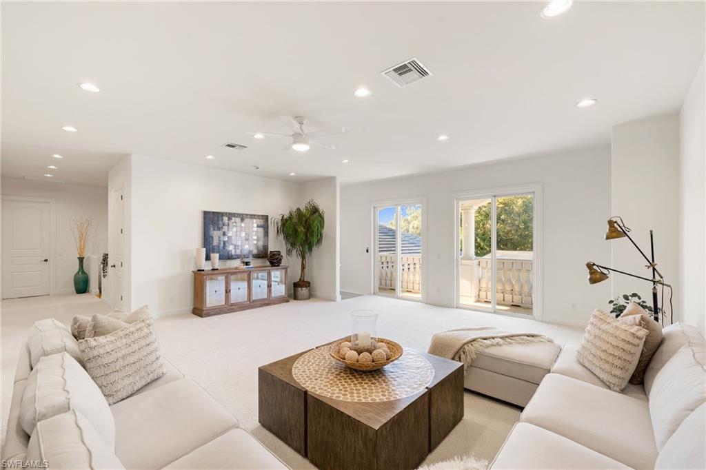 PINE RIDGE - Residential