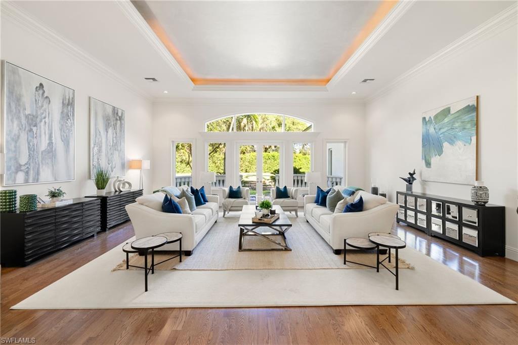 PINE RIDGE - Residential