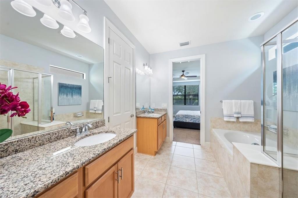 CAMDEN LAKES - Residential