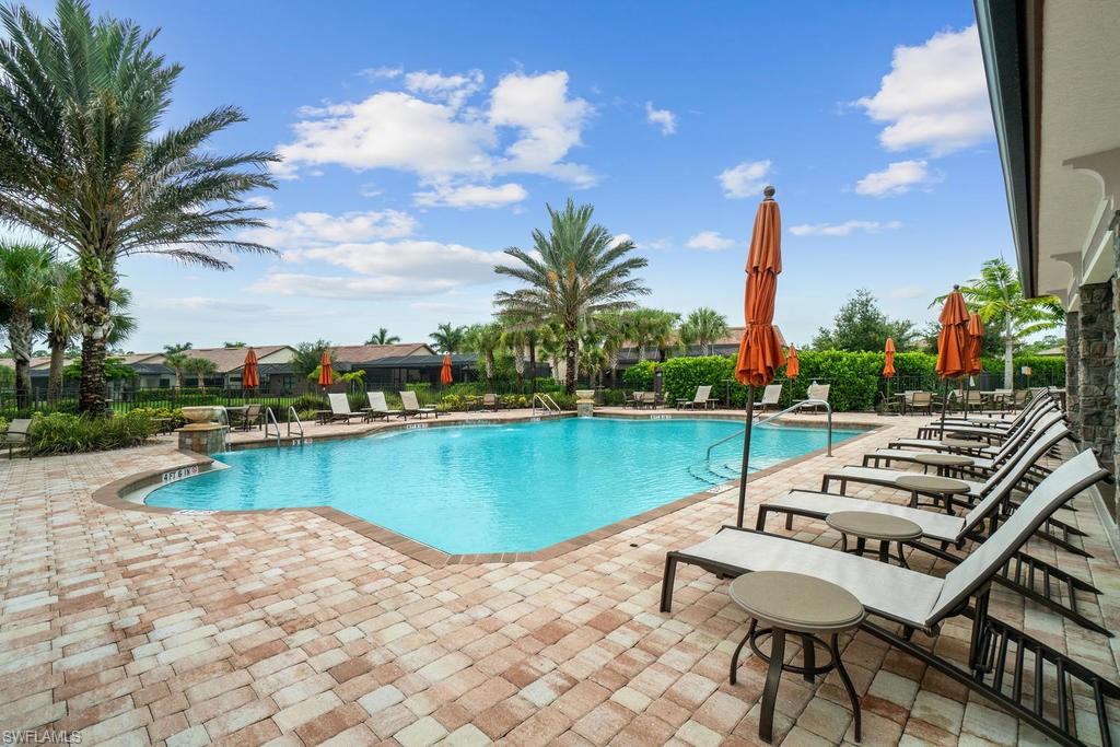 CAMDEN LAKES - Residential