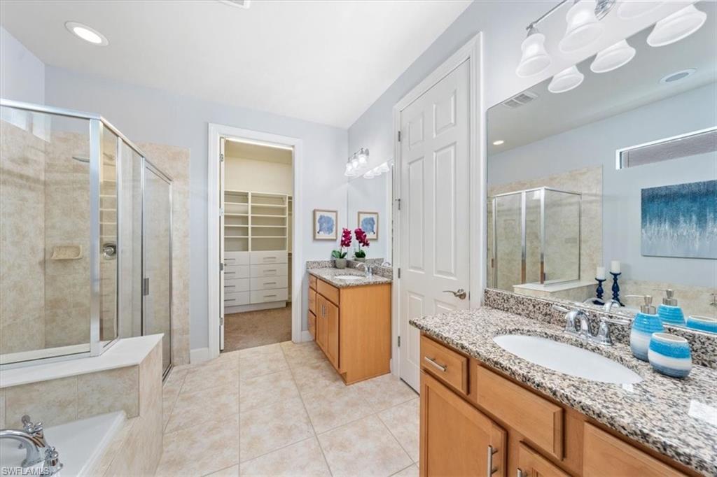 CAMDEN LAKES - Residential