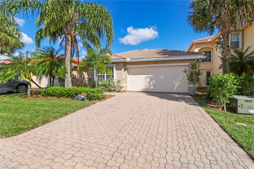 BOTANICA LAKES - Residential