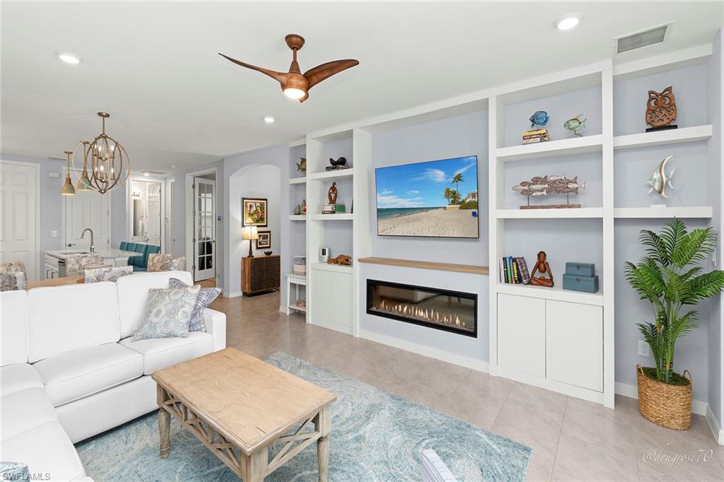 CORAL HARBOR - Residential