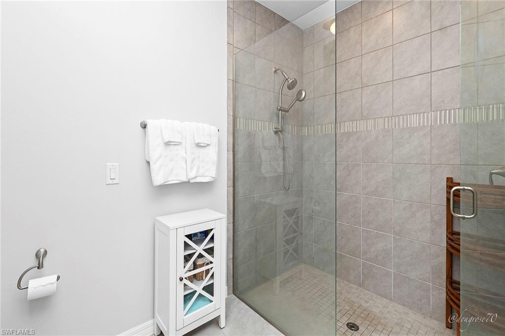 CORAL HARBOR - Residential