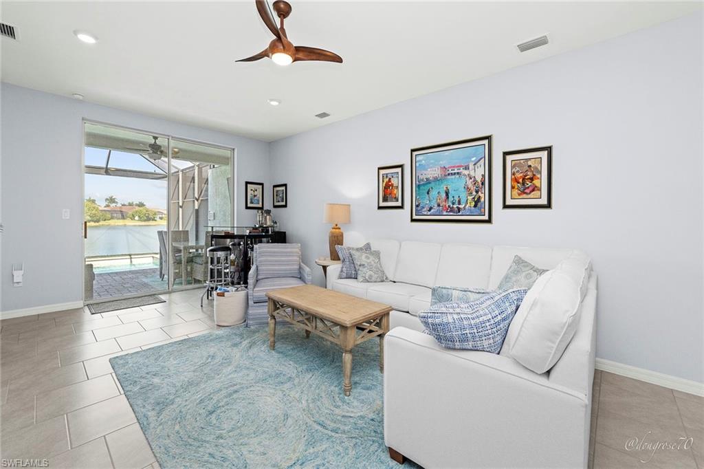 CORAL HARBOR - Residential