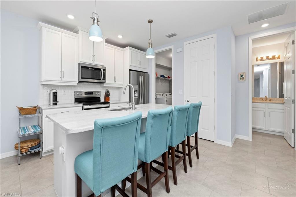 CORAL HARBOR - Residential