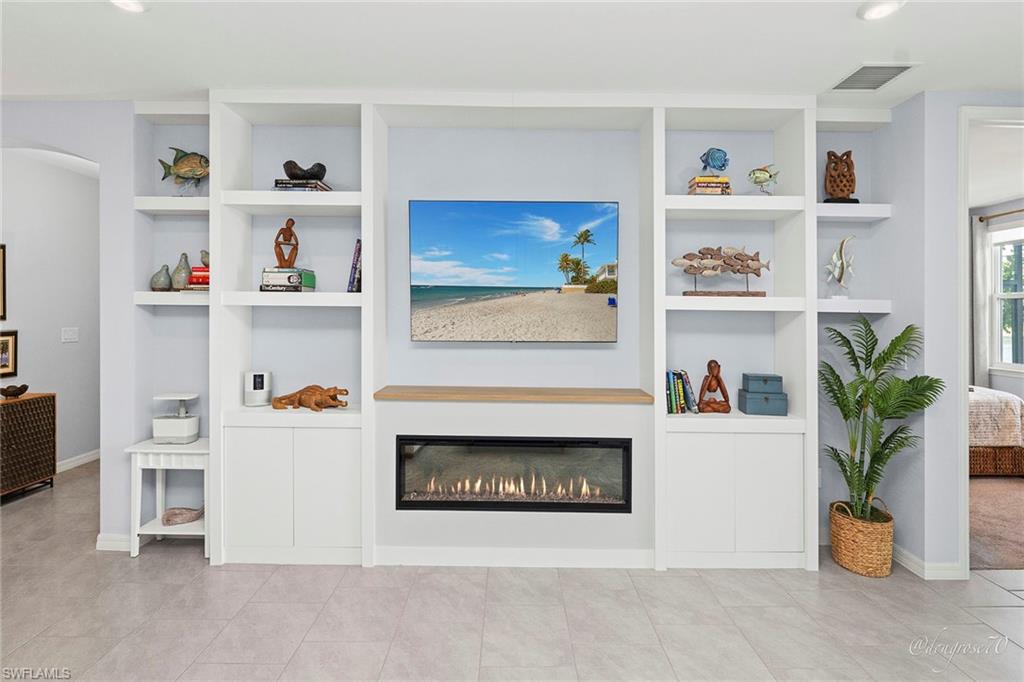 CORAL HARBOR - Residential