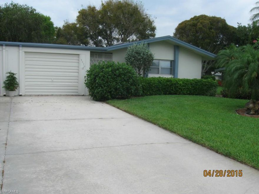 Whiskey Creek Village Green II 2 bedroom 2 bath 1 car garage Villa. Great location. Florida room that overlooks the shuffleboard court. 55+ community. Call today before it is gone.