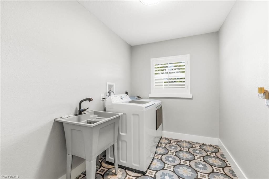 HERITAGE FARMS - Residential