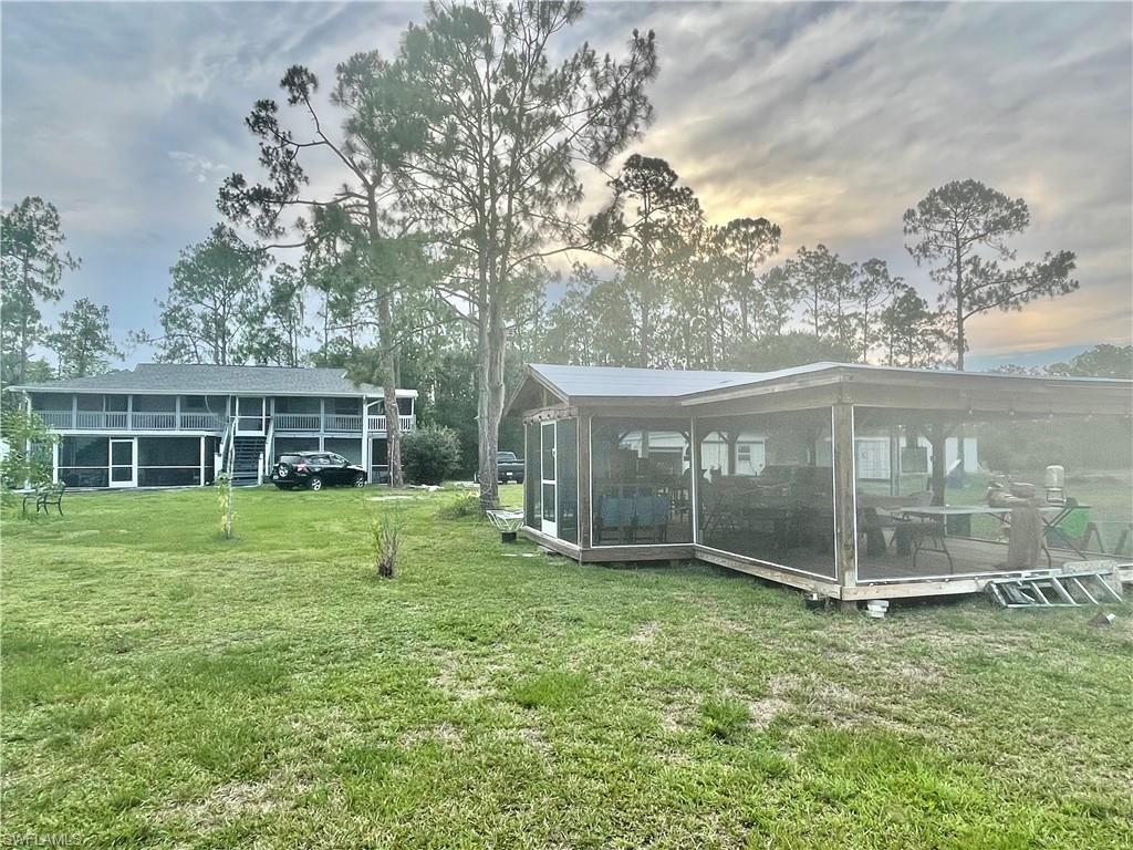 985 Honeybee DR