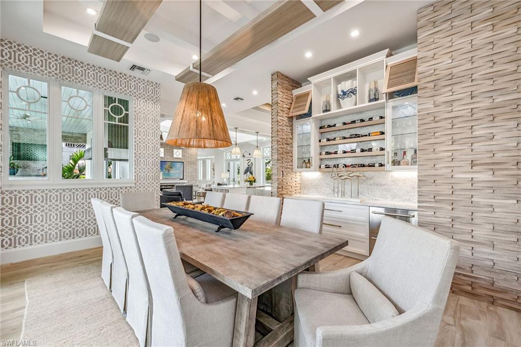 HIDEAWAY BEACH - Residential