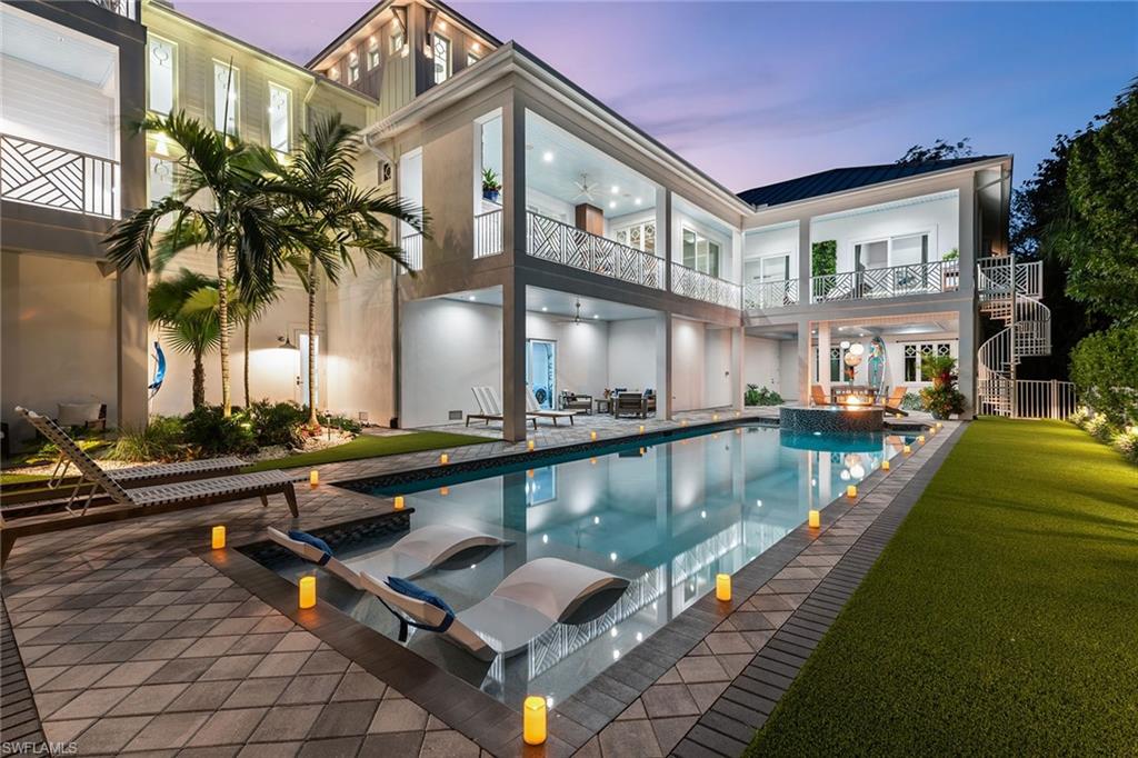 HIDEAWAY BEACH - Residential