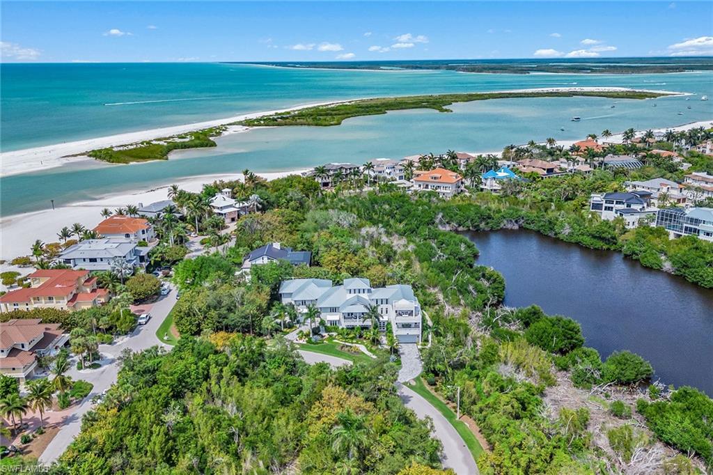 HIDEAWAY BEACH - Residential