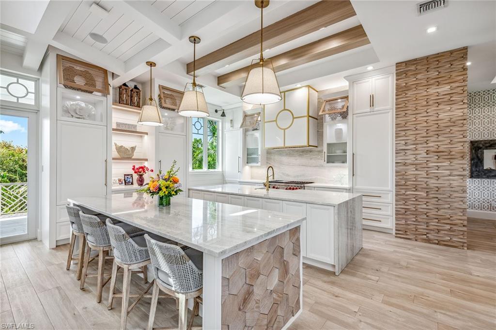 HIDEAWAY BEACH - Residential