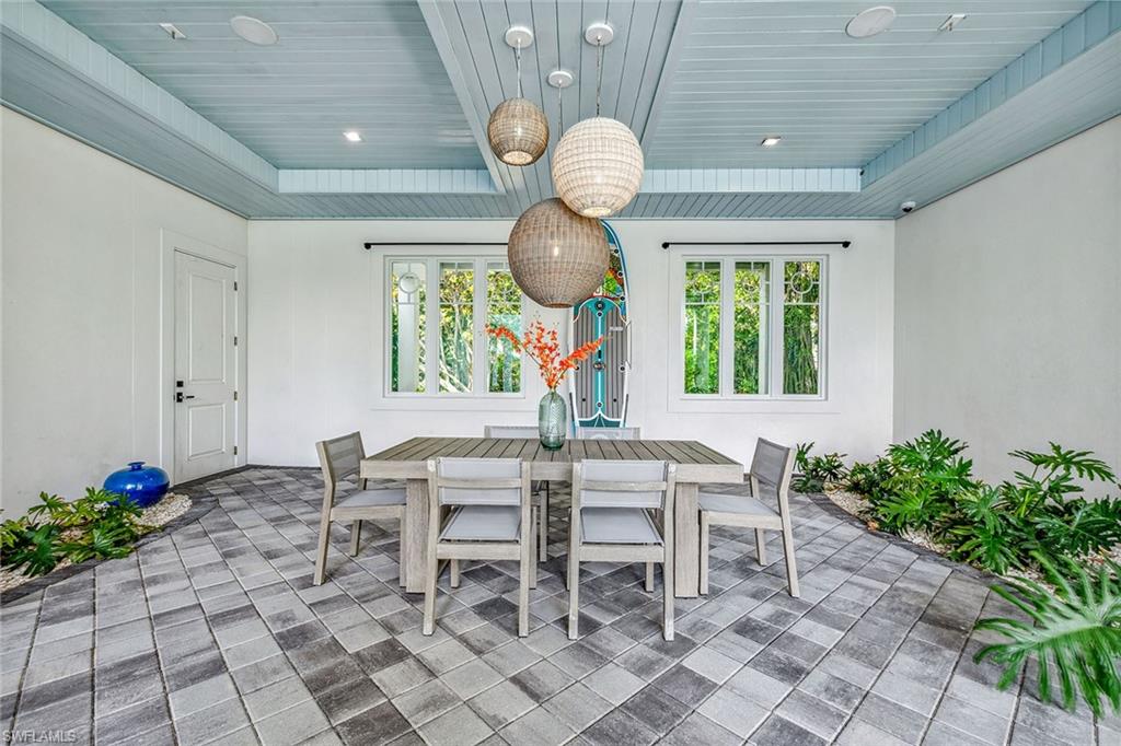 HIDEAWAY BEACH - Residential