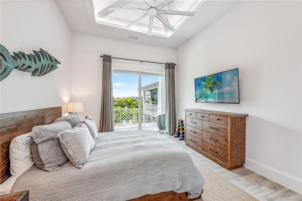 HIDEAWAY BEACH - Residential