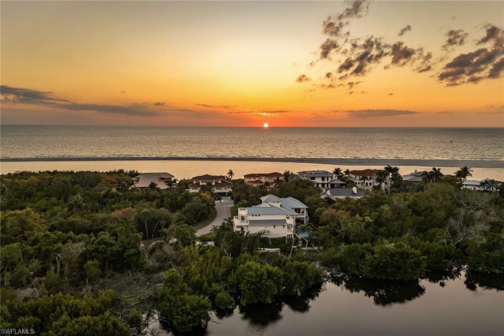 HIDEAWAY BEACH - Residential