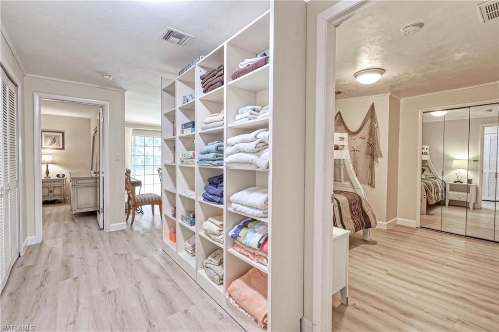 LOCHMOOR - Residential