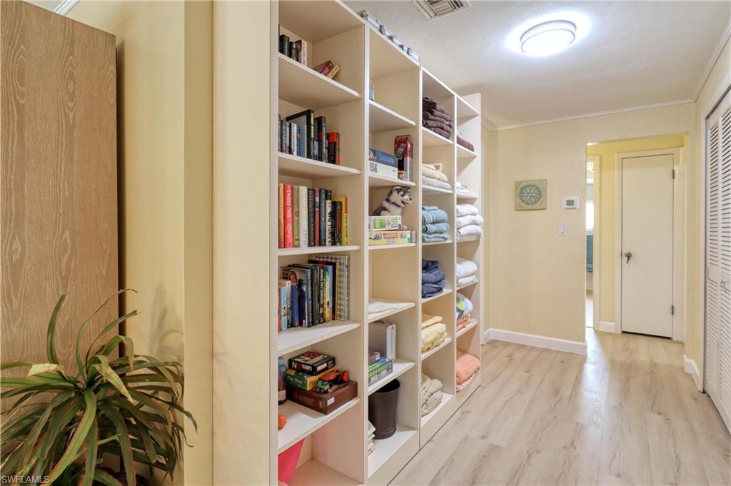 LOCHMOOR - Residential