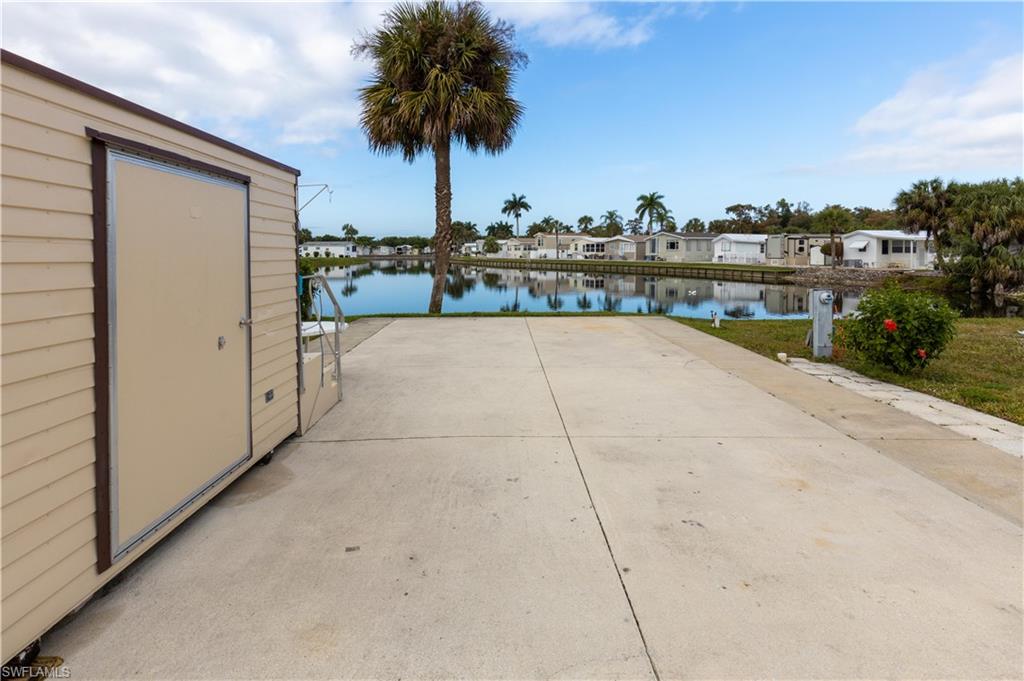 IMPERIAL WILDERNESS - Land