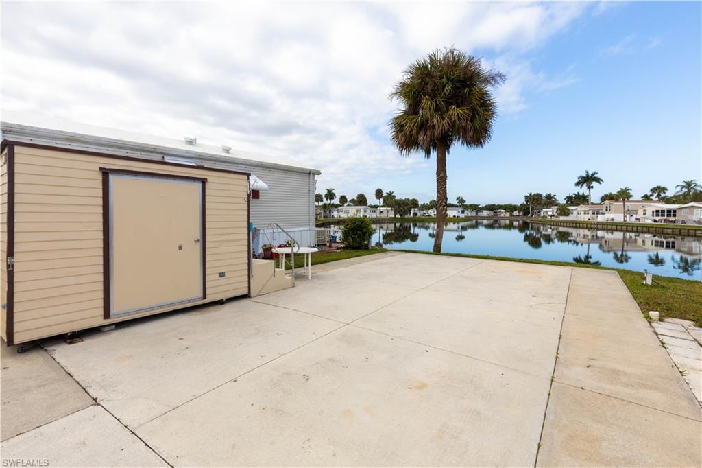 IMPERIAL WILDERNESS - Land