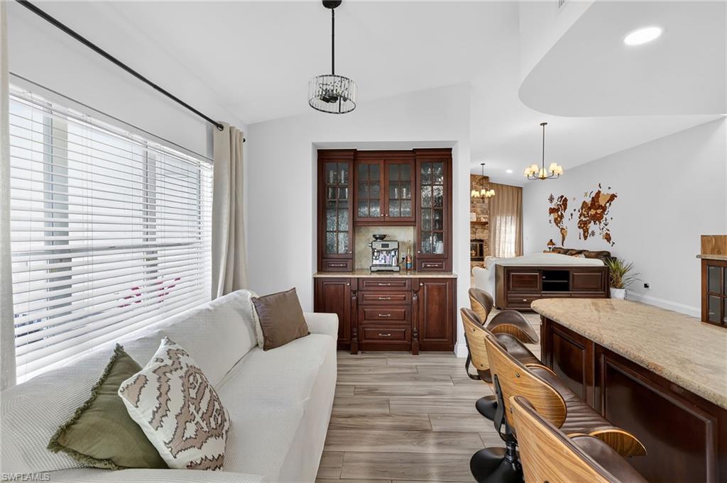 SHAMROCK LAKES - Residential