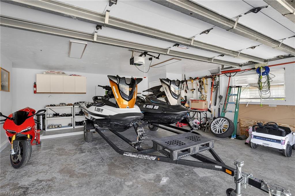 SHAMROCK LAKES - Residential