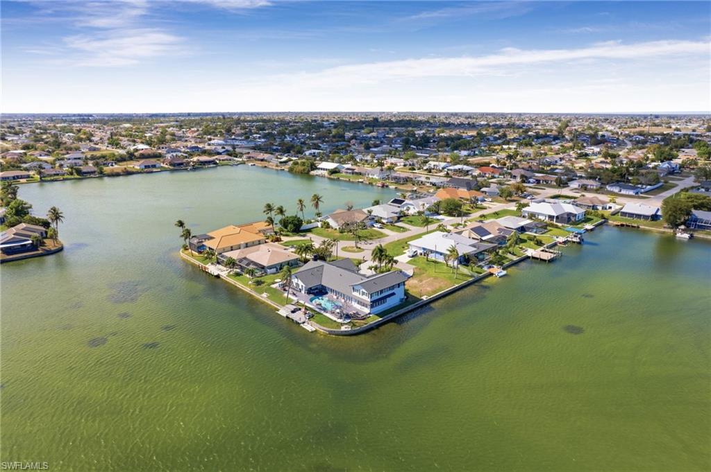 SHAMROCK LAKES - Residential