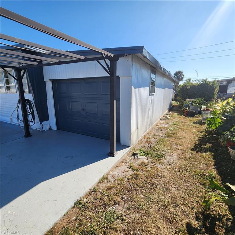 MOBILE MANOR - Residential