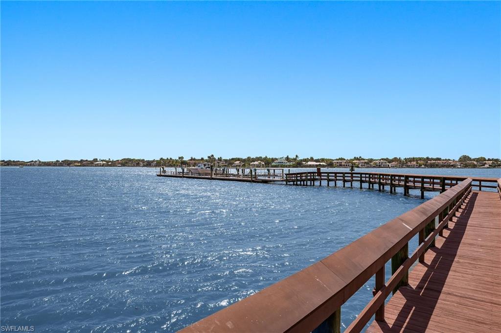 1560 STAR POINT LN 3-301